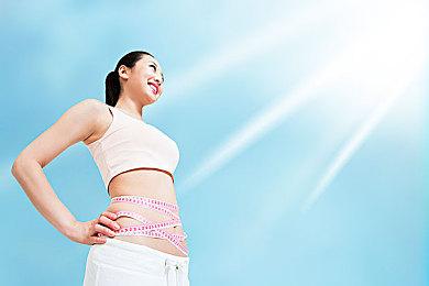 《英雄不再3》主角打工迷你游戏演示 捡垃圾当警卫